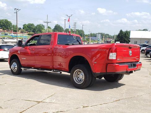 Used 2024 RAM 3500 Big Horn w/ Sport Appearance Package AWD/4WD image 6
