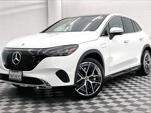 Used 2026 Mercedes-Benz EQE 320 4MATIC SUV image 11