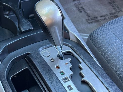 Used 2004 Toyota 4Runner SR5 image 17