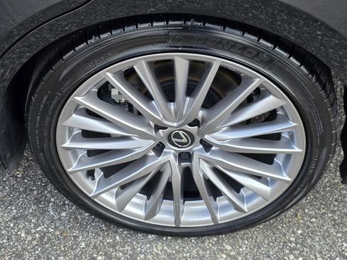 Used 2025 Lexus IS 300 w/ Premium Package RWD image 33