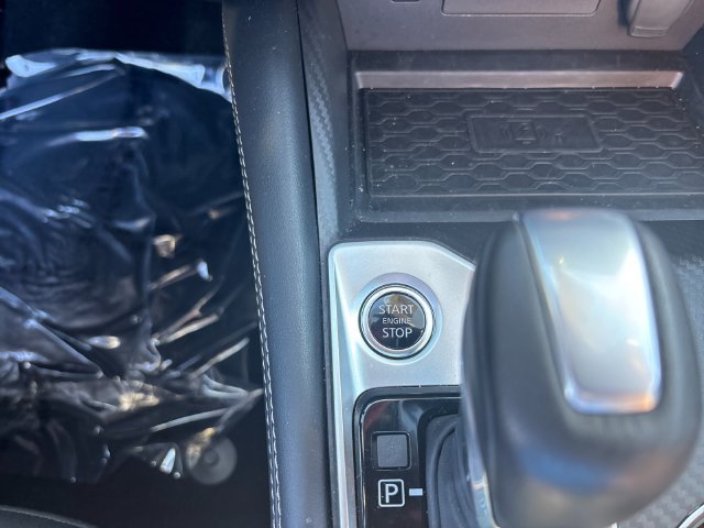 Used 2025 Nissan Altima 2.5 SV w/ SV Premium Package FWD image 23
