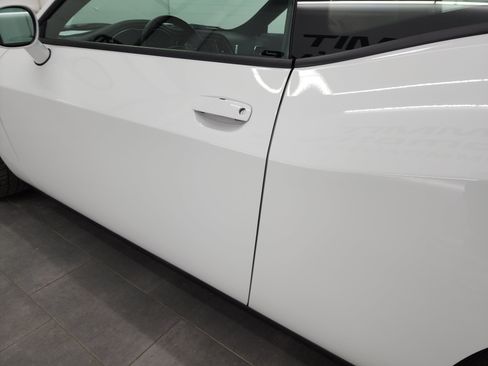 Used 2019 Dodge Challenger SRT Hellcat Redeye RWD image 32