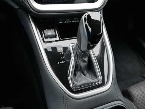 Used 2024 Subaru Outback Premium image 24