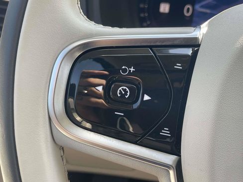 Certified 2024 Volvo XC90 T8 Ultimate w/ Protection Package Premier AWD/4WD image 22