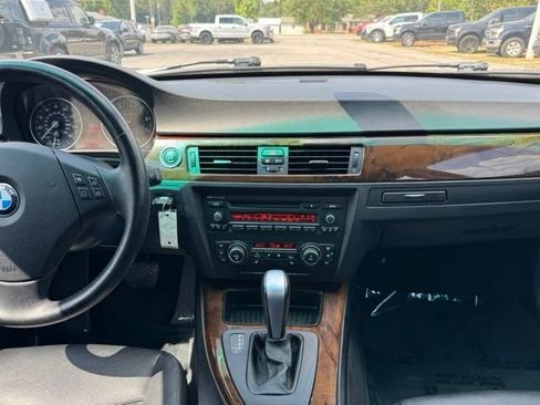 Used 2011 BMW 328i xDrive Sedan AWD/4WD image 20