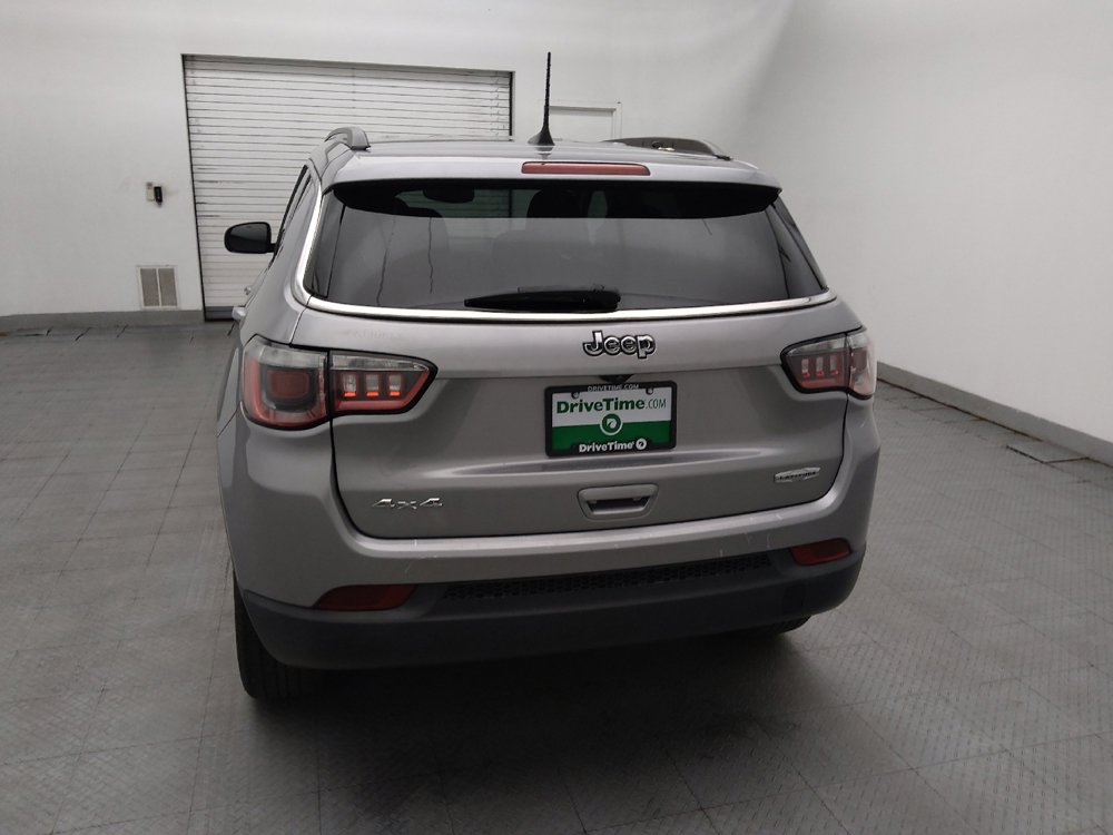 Used 2019 Jeep Compass Latitude AWD/4WD image 6