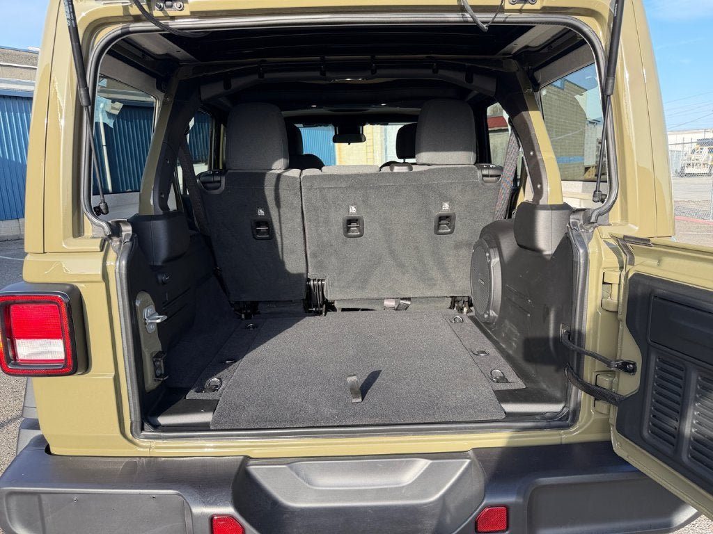 Used 2025 Jeep Wrangler Unlimited Sport AWD/4WD image 26