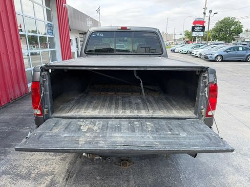 Used 2005 Ford F250 XLT AWD/4WD image 8