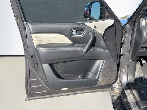 Used 2019 INFINITI QX80 Limited AWD/4WD image 23
