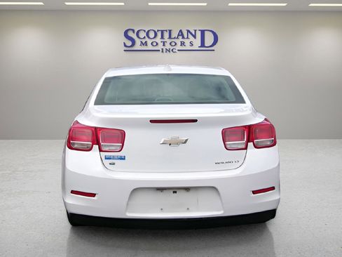 Used 2016 Chevrolet Malibu LT image 7