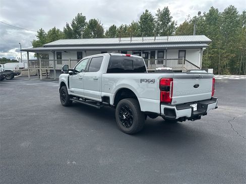 New 2026 Ford F250 Lariat w/ Black Appearance Package image 7