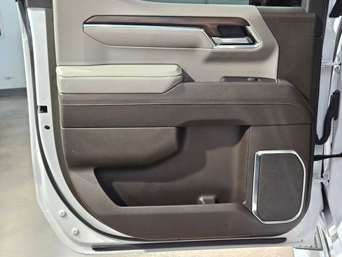 Used 2023 GMC Sierra 1500 SLT w/ SLT Premium Plus Package image 34