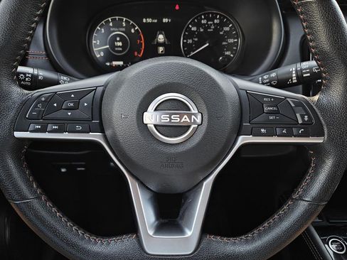 Used 2023 Nissan Kicks SR image 28