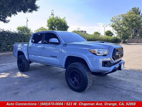 Used 2019 Toyota Tacoma TRD Sport w/ Technology Package RWD image 1