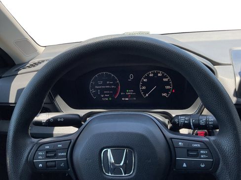 Used 2024 Honda CR-V EX image 12