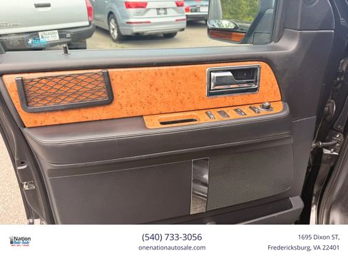 Used 2015 Lincoln Navigator L 4WD image 14