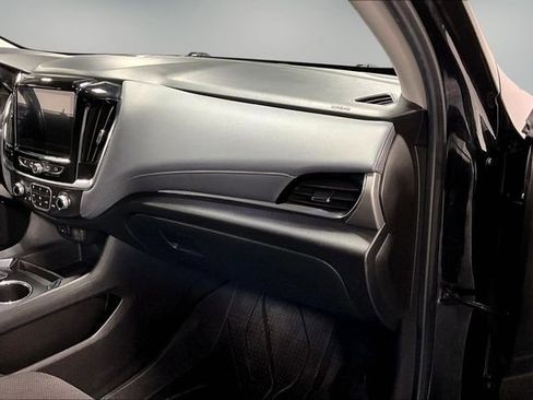Used 2020 Chevrolet Traverse LT w/ Driver Confidence II Package image 26