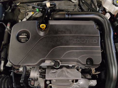 Used 2025 Chevrolet Malibu LT FWD image 30