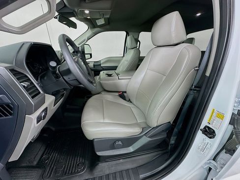 Used 2022 Ford F250 XL w/ Power Equipment Group image 20