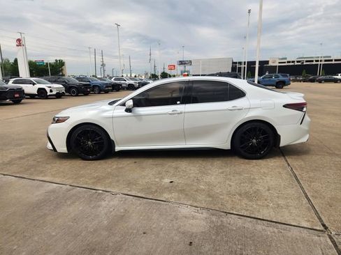 Certified 2021 Toyota Camry XSE FWD image 4