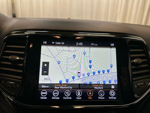 Used 2020 Jeep Grand Cherokee Altitude image 14