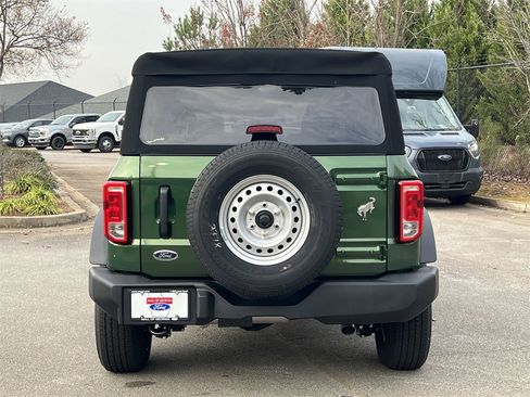 New 2025 Ford Bronco 4-Door image 22