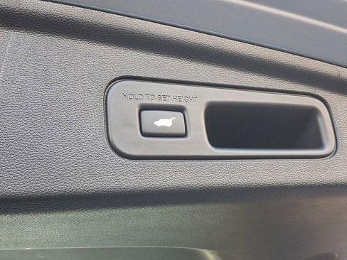 Certified 2025 Acura MDX w/ Advance Package image 32