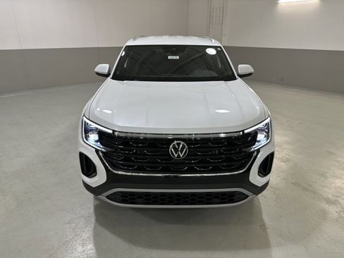 New 2026 Volkswagen Atlas Cross Sport SE AWD/4WD image 3