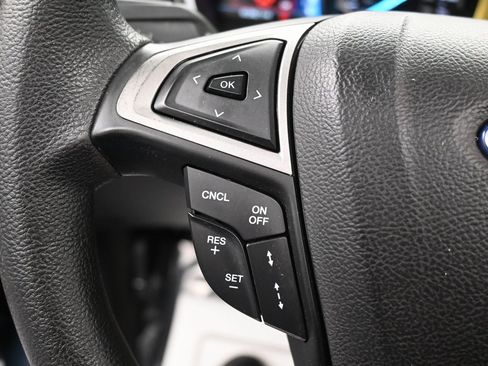 Used 2020 Ford Fusion SE image 23