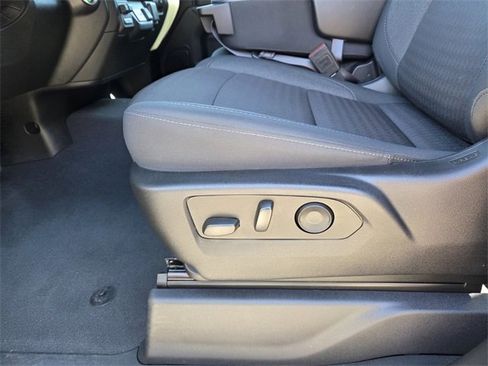 Used 2024 Chevrolet Silverado 2500 Custom w/ Custom Value Package image 26