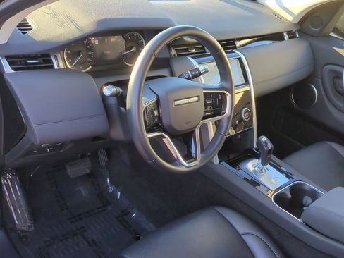 Certified 2022 Land Rover Discovery Sport S image 9