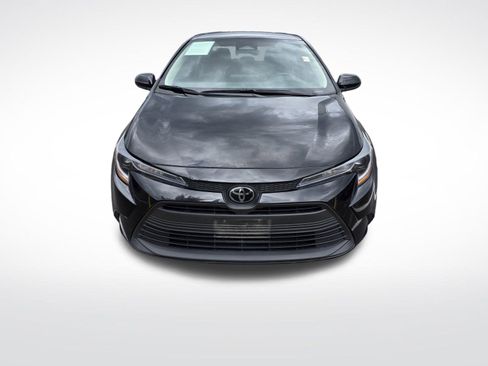 Used 2024 Toyota Corolla LE image 3