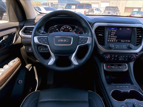 Used 2022 GMC Acadia Denali w/ Denali Ultimate Package AWD/4WD image 6