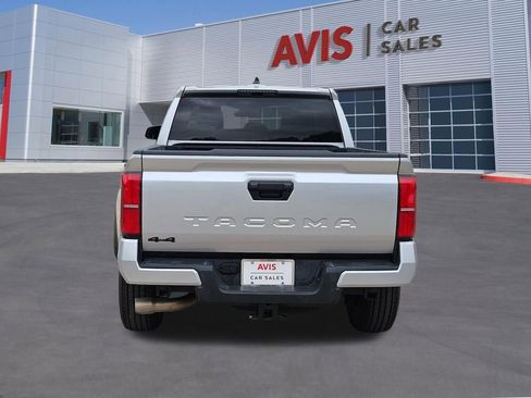 Used 2024 Toyota Tacoma TRD Off-Road AWD/4WD image 5