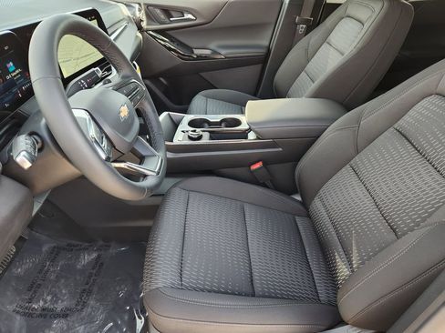 New 2026 Chevrolet Equinox LT image 13