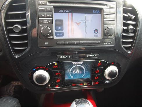 Used 2013 Nissan Juke SL AWD/4WD image 10
