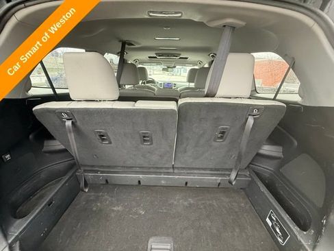 Used 2017 Honda Pilot Touring image 36