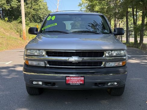 Used 2004 Chevrolet Tahoe LS w/ Preferred Equipment Group AWD/4WD image 2