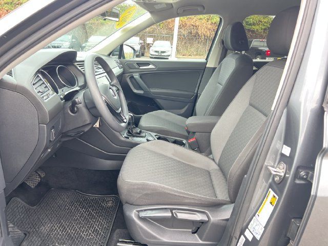 Used 2019 Volkswagen Tiguan S w/ 3rd Row Seat Package AWD/4WD image 15