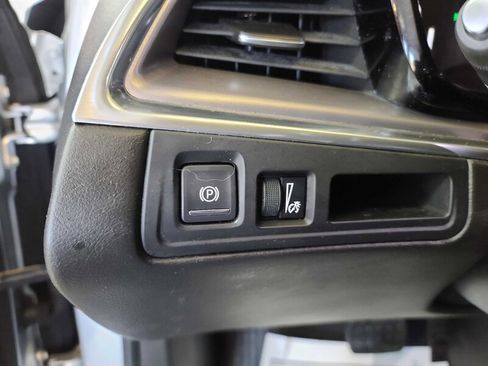 Used 2019 Cadillac XT5 Premium Luxury image 27