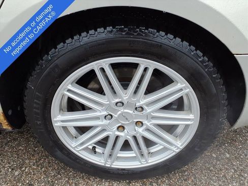 Used 2010 Buick LaCrosse CXL image 9