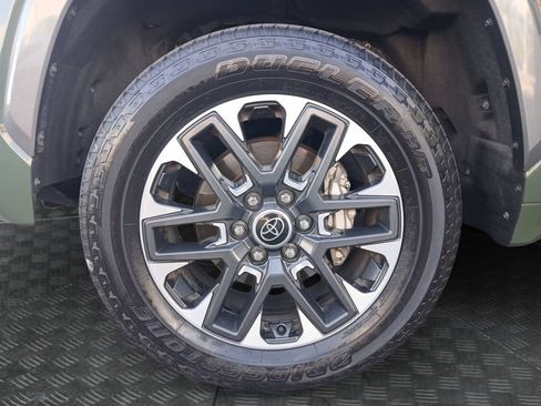 Used 2023 Toyota Tundra Limited AWD/4WD image 23