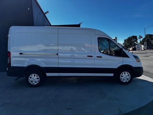 Used 2020 Ford Transit 250 Medium Roof RWD image 17