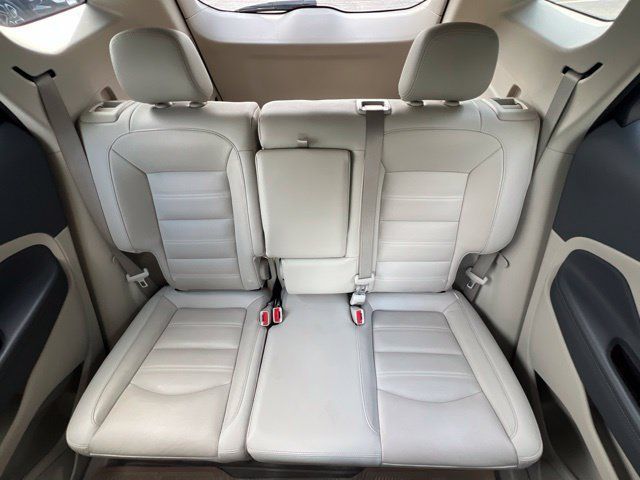 Used 2023 GMC Terrain Denali w/ Denali Premium Package AWD/4WD image 13
