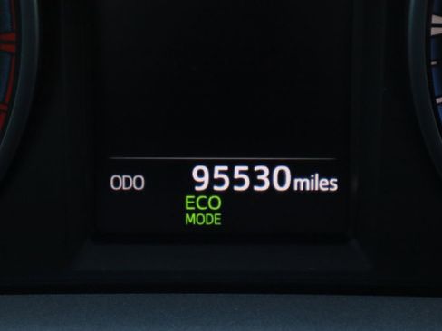 Used 2017 Toyota RAV4 XLE image 13