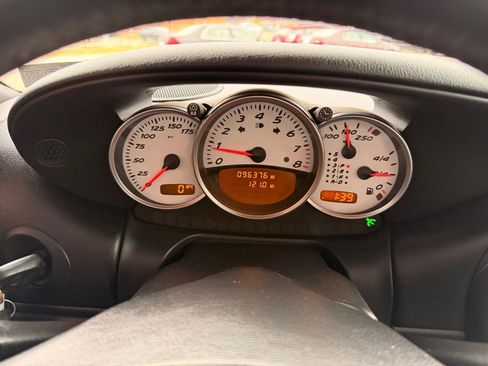 Used 2002 Porsche Boxster S image 18