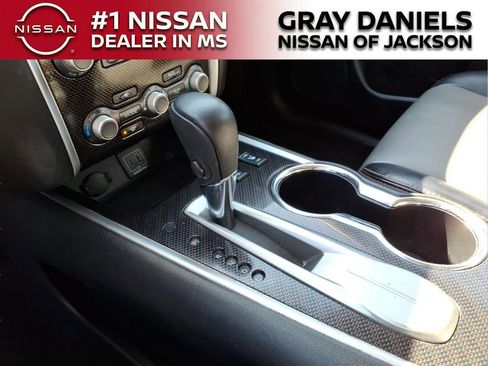 Used 2019 Nissan Pathfinder SL image 20