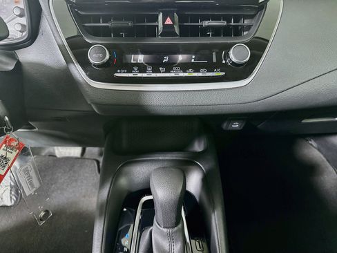 Used 2024 Toyota Corolla LE FWD image 22