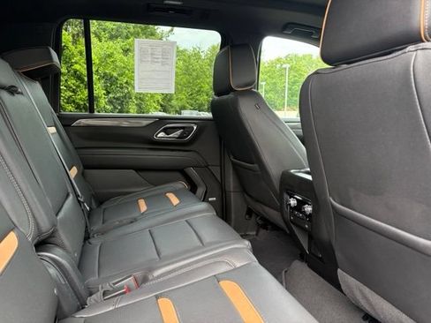 Used 2023 GMC Yukon XL AT4 AWD/4WD image 19