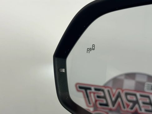 Used 2025 Volkswagen Atlas SE w/ Panoramic Sunroof Package image 44